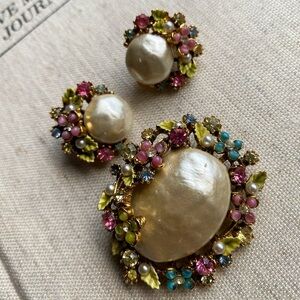 ART vintage Renaissance revival brooch and earrings set